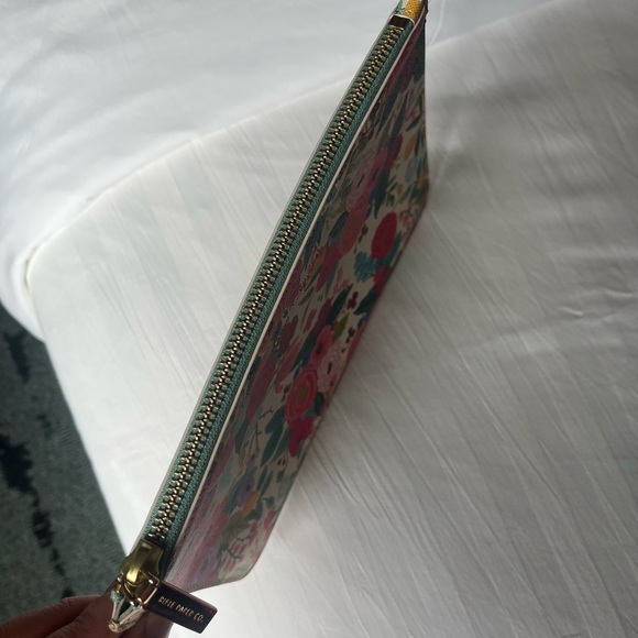 Rifle Paper Co. “Garden Party” Everyday Pouch - Picture 7 of 8